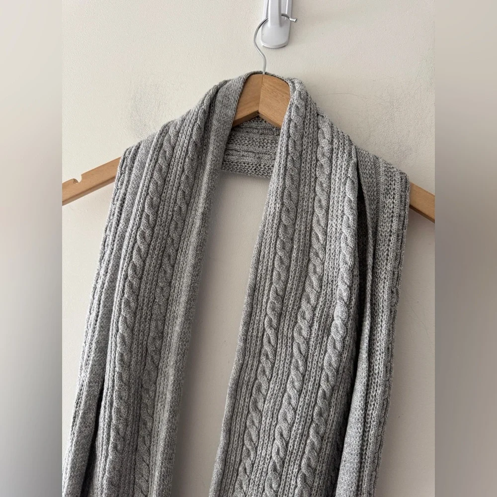 Talbots Gray‎ Super Soft Cable Knit Scarf